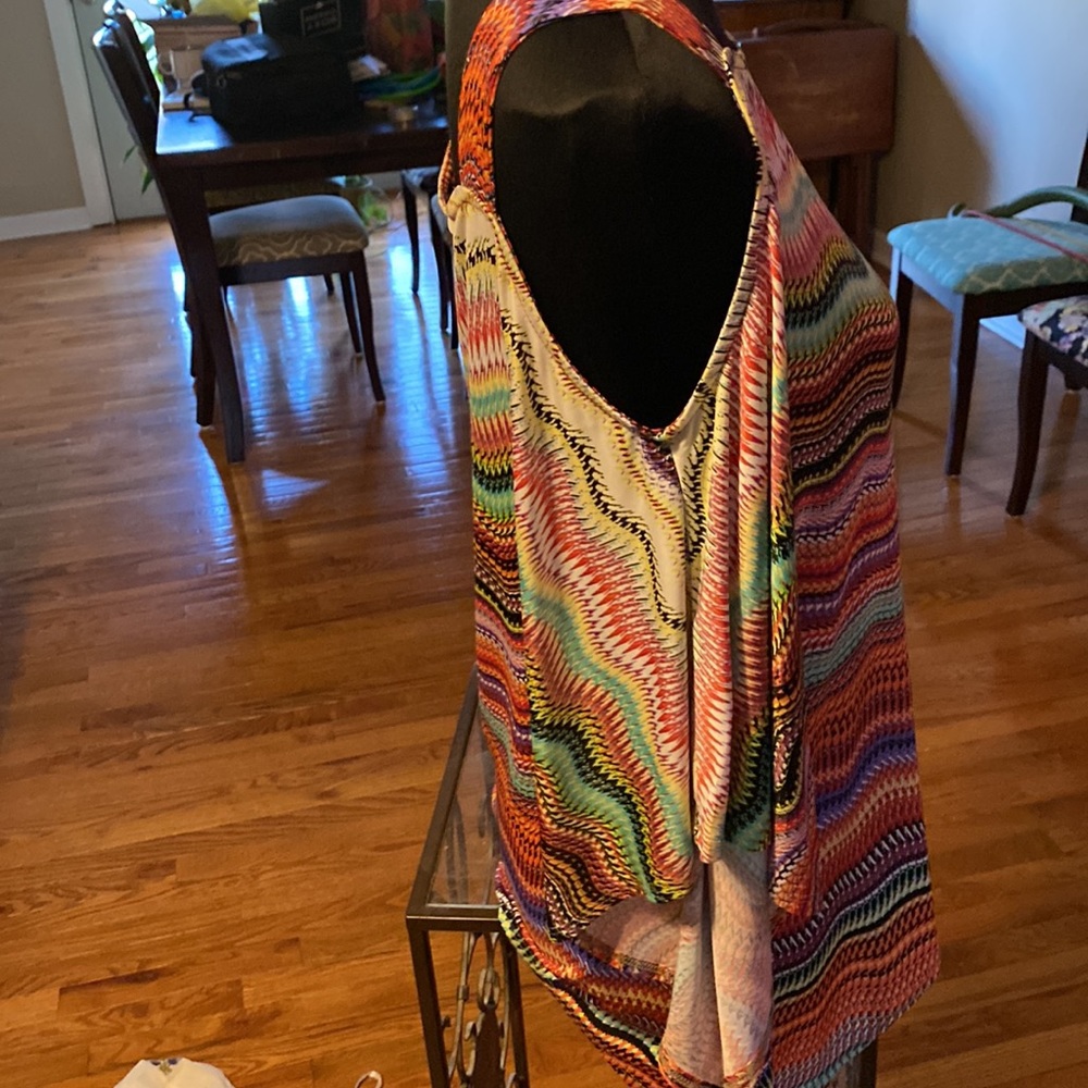Cold shoulder top - Picture 2 of 2